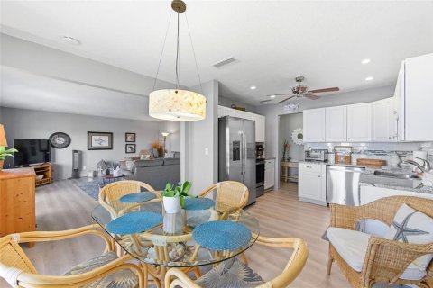 Copropriété à louer à Saint Petersburg, Floride: 2 chambres, 95.13 m2 № 2103613 - photo 17