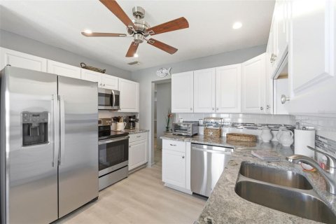 Copropriété à louer à Saint Petersburg, Floride: 2 chambres, 95.13 m2 № 2103613 - photo 11