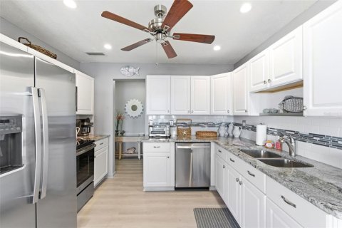Copropriété à louer à Saint Petersburg, Floride: 2 chambres, 95.13 m2 № 2103613 - photo 12