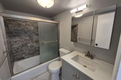 Copropriété à louer à Davie, Floride: 2 chambres, 91.97 m2 № 1953831 - photo 15