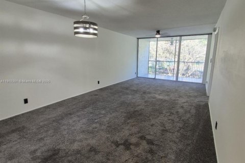 Copropriété à louer à Davie, Floride: 2 chambres, 91.97 m2 № 1953831 - photo 2