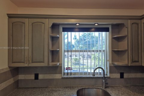 Copropriété à louer à Davie, Floride: 2 chambres, 91.97 m2 № 1953831 - photo 7