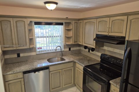 Copropriété à louer à Davie, Floride: 2 chambres, 91.97 m2 № 1953831 - photo 4