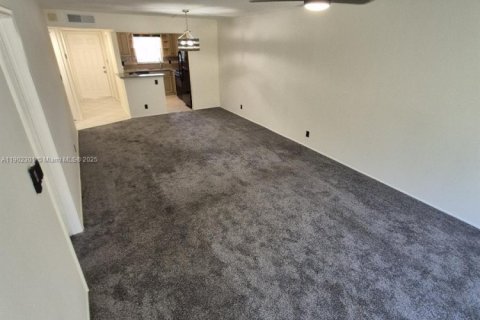 Copropriété à louer à Davie, Floride: 2 chambres, 91.97 m2 № 1953831 - photo 3
