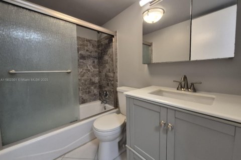 Copropriété à louer à Davie, Floride: 2 chambres, 91.97 m2 № 1953831 - photo 13