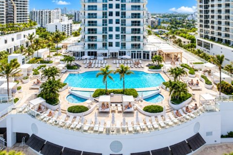 Condo in Fort Lauderdale, Florida, 2 bedrooms № 2316092 - photo 3