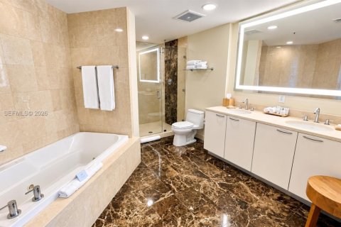 Condo in Fort Lauderdale, Florida, 2 bedrooms № 2316092 - photo 14