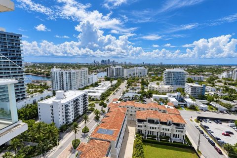 Condo in Fort Lauderdale, Florida, 2 bedrooms № 2316092 - photo 16