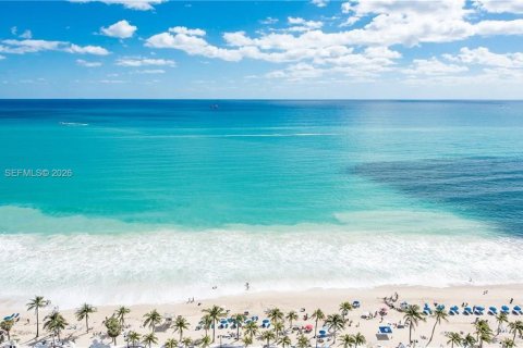 Condo in Fort Lauderdale, Florida, 2 bedrooms № 2316092 - photo 24