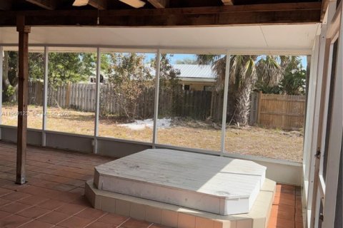 Villa ou maison à vendre à Port St. Lucie, Floride: 3 chambres, 165.83 m2 № 2043697 - photo 20
