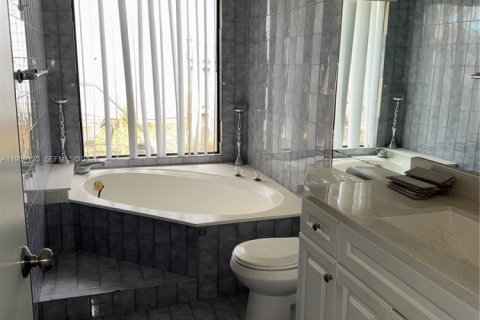 Villa ou maison à vendre à Port St. Lucie, Floride: 3 chambres, 165.83 m2 № 2043697 - photo 19