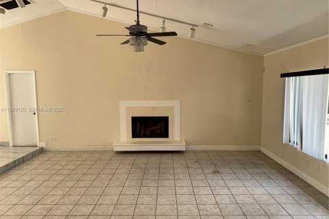 Villa ou maison à vendre à Port St. Lucie, Floride: 3 chambres, 165.83 m2 № 2043697 - photo 9