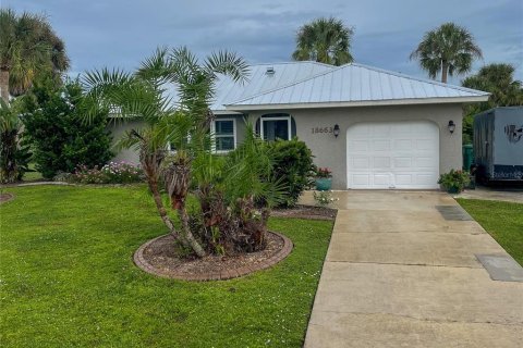 Villa ou maison à Port Charlotte, Floride 3 chambres, 135.36 m2 № 2395618