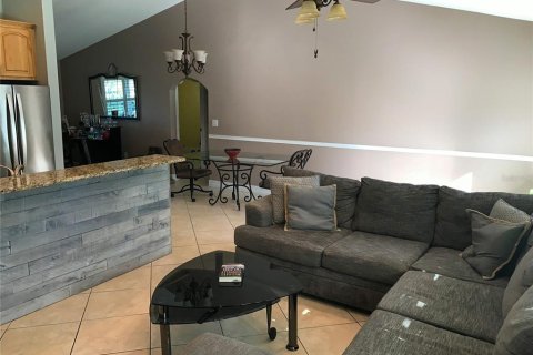 Villa ou maison à vendre à Port Charlotte, Floride: 3 chambres, 135.36 m2 № 2395618 - photo 17