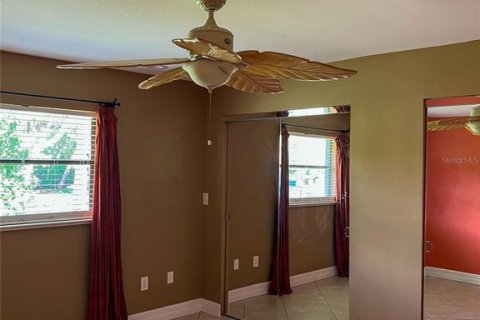 Villa ou maison à vendre à Port Charlotte, Floride: 3 chambres, 135.36 m2 № 2395618 - photo 30