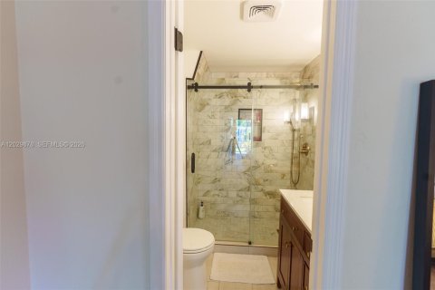Adosado en venta en Pembroke Pines, Florida, 2 dormitorios, 111.11 m2 № 2077933 - foto 22