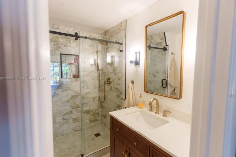 Adosado en venta en Pembroke Pines, Florida, 2 dormitorios, 111.11 m2 № 2077933 - foto 21