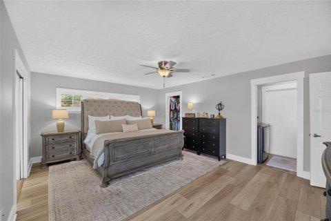 House in Apollo Beach, Florida 3 bedrooms, 152.73 sq.m. № 2391600 - photo 27