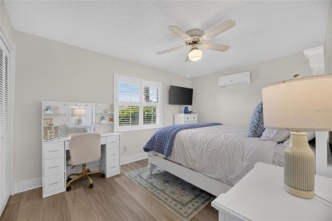 House in Apollo Beach, Florida 3 bedrooms, 152.73 sq.m. № 2391600 - photo 30