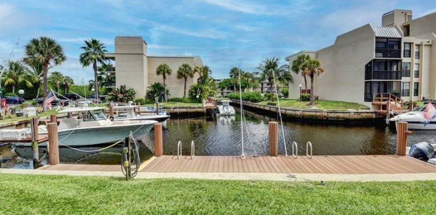 Condo in Boca Raton, Florida, 2 bedrooms № 1151538