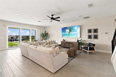 House in Minneola, Florida 6 bedrooms, 400.69 sq.m. № 2359469 - photo 7