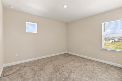 House in Minneola, Florida 6 bedrooms, 400.69 sq.m. № 2359469 - photo 27