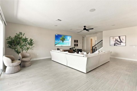 House in Minneola, Florida 6 bedrooms, 400.69 sq.m. № 2359469 - photo 8