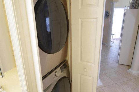 Casa en venta en Port St. Lucie, Florida, 3 dormitorios, 205.41 m2 № 2078164 - foto 15