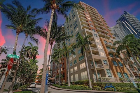 Condominio en venta en Miami, Florida, 2 dormitorios, 97.45 m2 № 2032875 - foto 29