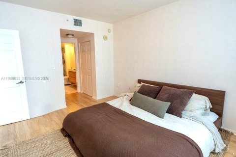 Condominio en venta en Miami, Florida, 2 dormitorios, 97.45 m2 № 2032875 - foto 10