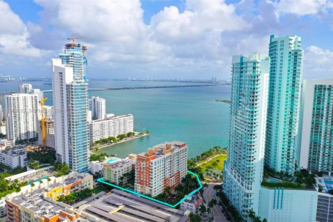 Condominio en venta en Miami, Florida, 2 dormitorios, 97.45 m2 № 2032875 - foto 25