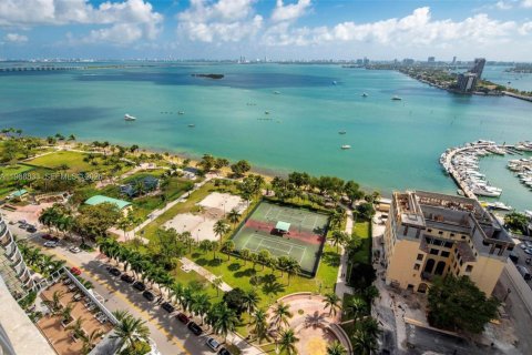 Condominio en venta en Miami, Florida, 2 dormitorios, 97.45 m2 № 2032875 - foto 26