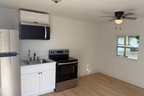 Appartement à louer à Tampa, Floride: 3 pièces, 17.65 m2 № 2092175 - photo 2