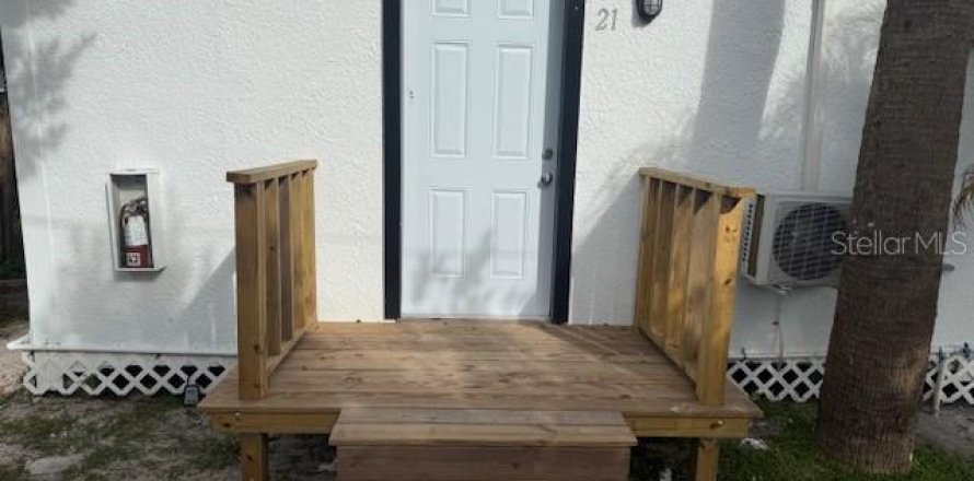 Appartement à Tampa, Floride 3 pièces, 17.65 m2 № 2092175