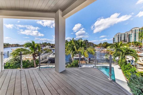Townhouse in Fort Lauderdale, Florida 4 bedrooms, 325.16 sq.m. № 2426119 - photo 18