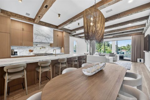 Townhouse in Fort Lauderdale, Florida 4 bedrooms, 325.16 sq.m. № 2426119 - photo 9