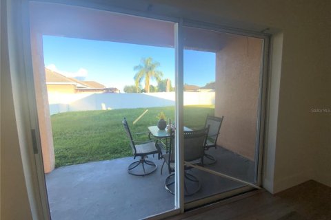 Villa ou maison à vendre à Kissimmee, Floride: 4 chambres, 179.86 m2 № 2418591 - photo 29