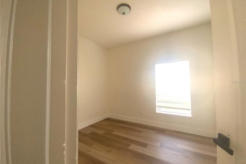 Villa ou maison à vendre à Kissimmee, Floride: 4 chambres, 179.86 m2 № 2418591 - photo 23