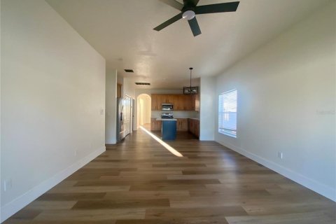 Villa ou maison à vendre à Kissimmee, Floride: 4 chambres, 179.86 m2 № 2418591 - photo 28
