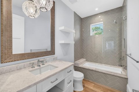Casa en venta en Fort Lauderdale, Florida, 6 dormitorios, 570.33 m2 № 2265570 - foto 30