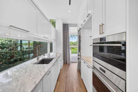 Casa en venta en Fort Lauderdale, Florida, 6 dormitorios, 570.33 m2 № 2265570 - foto 15