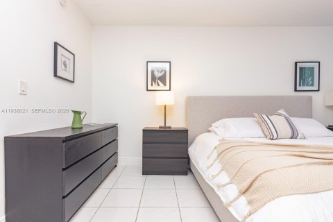 Купить кондоминиум в Майами-Бич, Флорида № 2001706 - фото 9