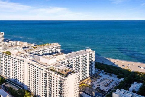Купить кондоминиум в Майами-Бич, Флорида № 2001706 - фото 22
