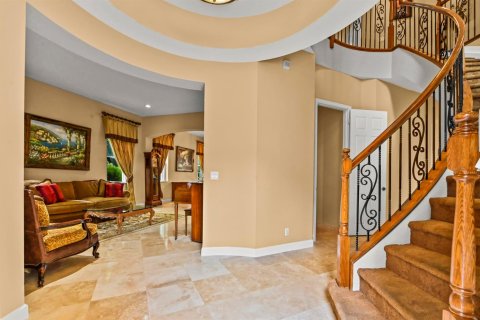 House in West Palm Beach, Florida 6 bedrooms, 360.83 sq.m. № 2180189 - photo 6