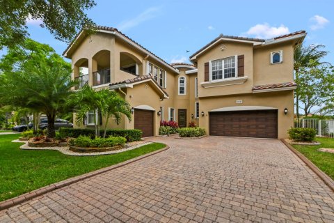 House in West Palm Beach, Florida 6 bedrooms, 360.83 sq.m. № 2180189 - photo 2