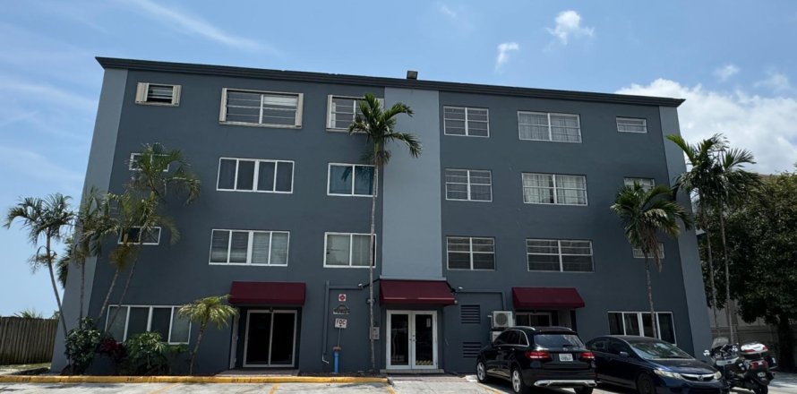 Condominio en Deerfield Beach, Florida, 2 dormitorios № 2146884