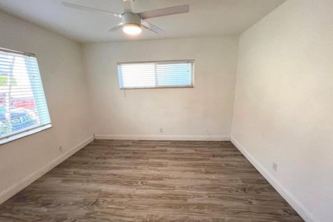 Condominio en venta en Deerfield Beach, Florida, 2 dormitorios, 74.79 m2 № 2146884 - foto 9