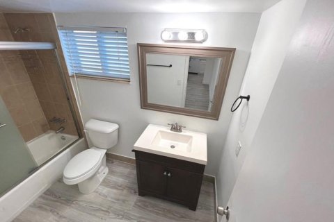 Condominio en venta en Deerfield Beach, Florida, 2 dormitorios, 74.79 m2 № 2146884 - foto 13