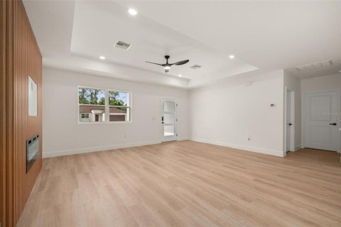 House in Sebring, Florida 3 bedrooms, 134.71 sq.m. № 2297076 - photo 19