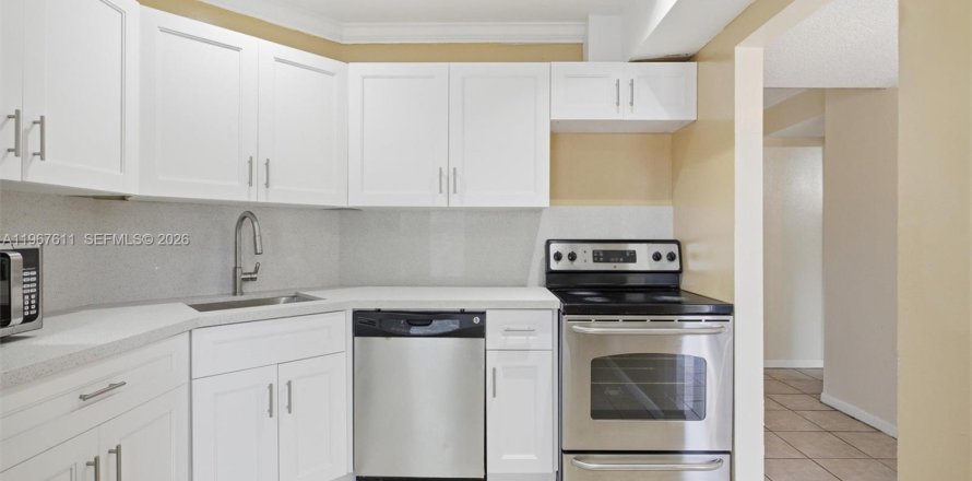 Condo à Lauderhill, Floride, 2 chambres № 2081426